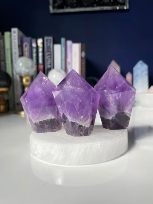 What Makes Amethyst Purple